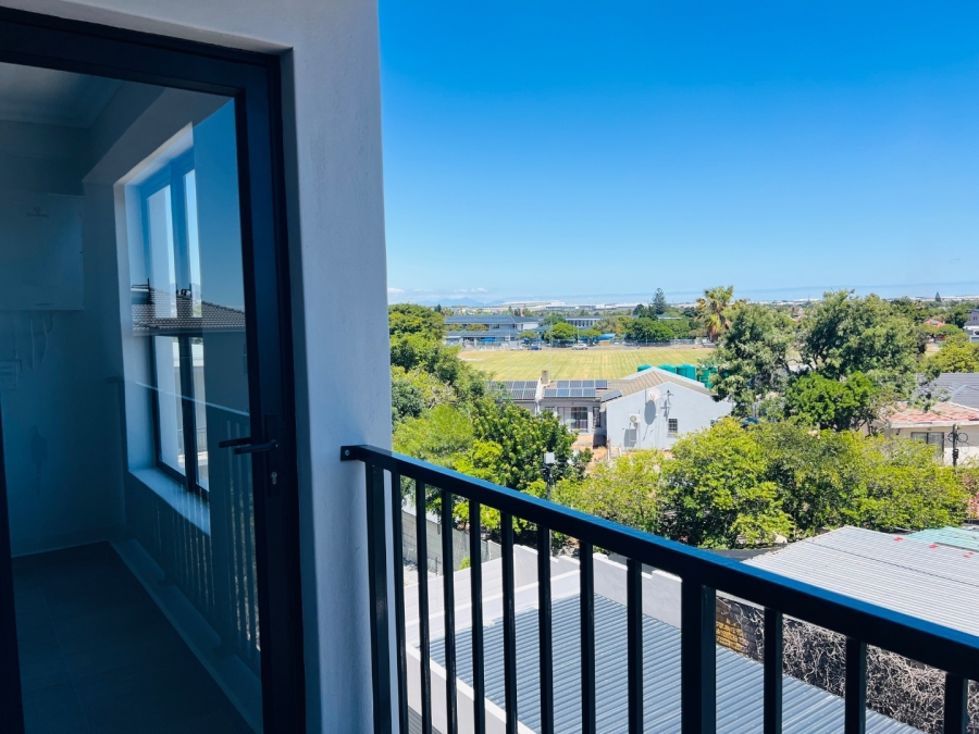 2 Bedroom Property for Sale in Table View Western Cape